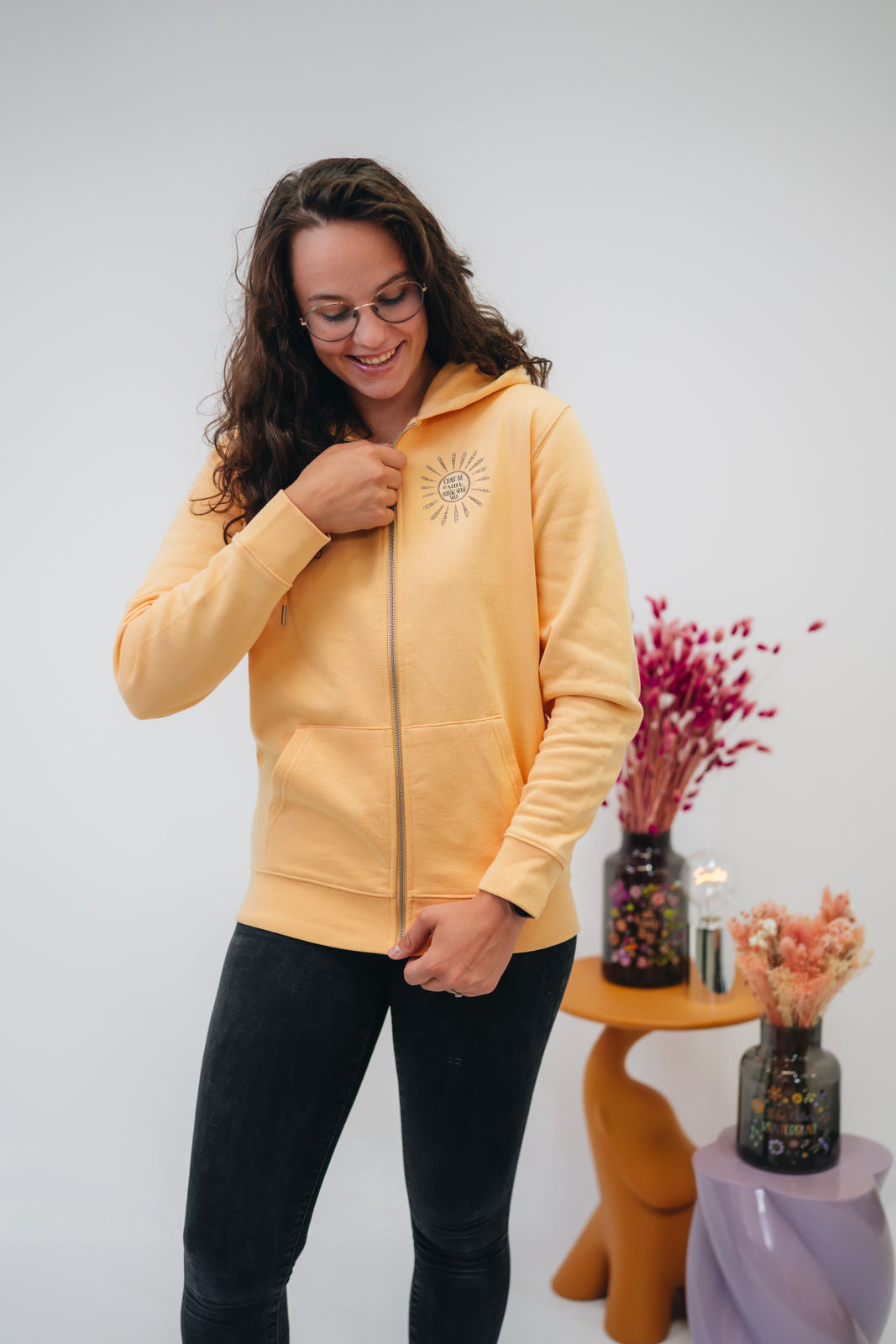 Damen Zipper-Hoodie „Chase the sun, follow your soul“