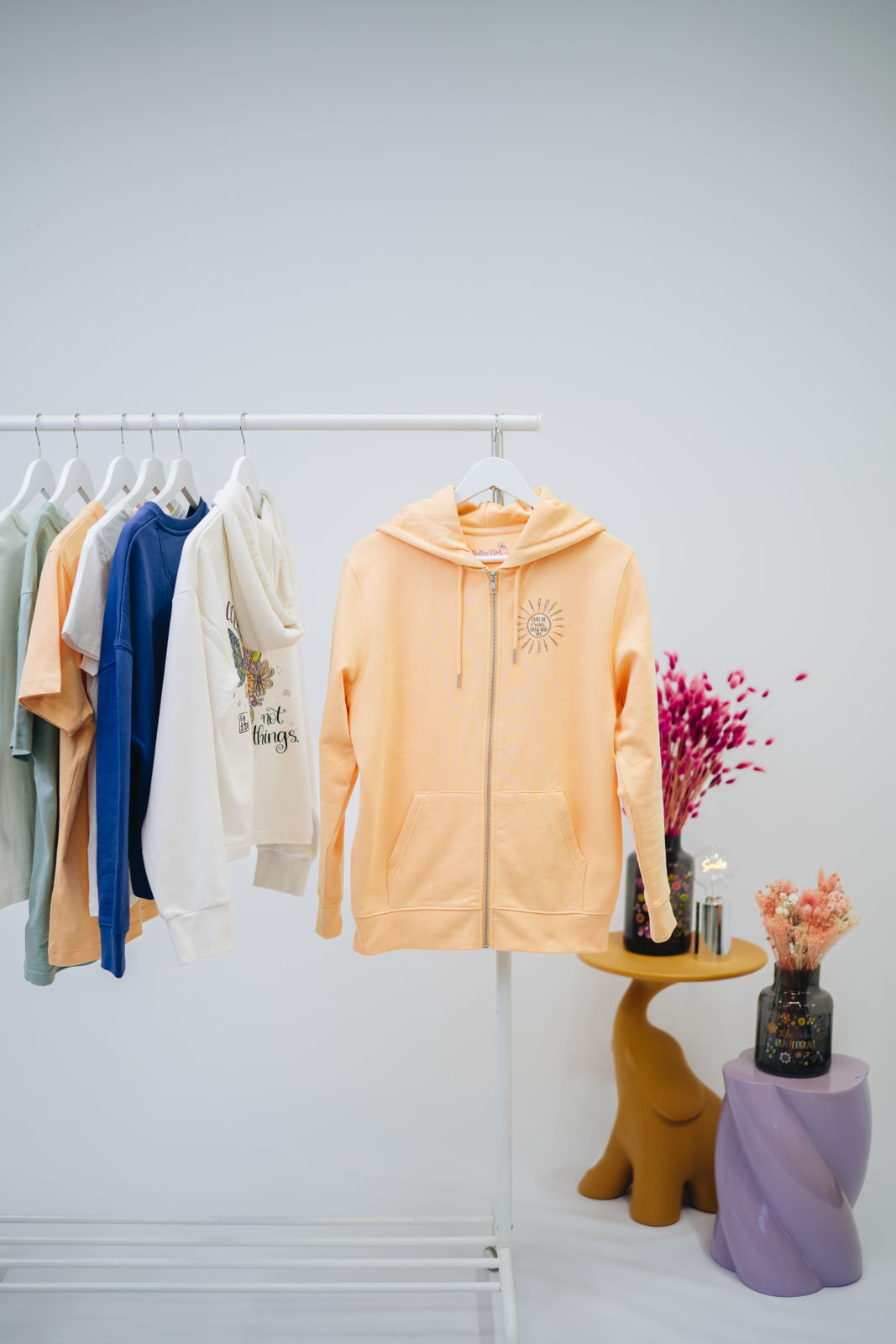 Damen Zipper-Hoodie „Chase the sun, follow your soul“