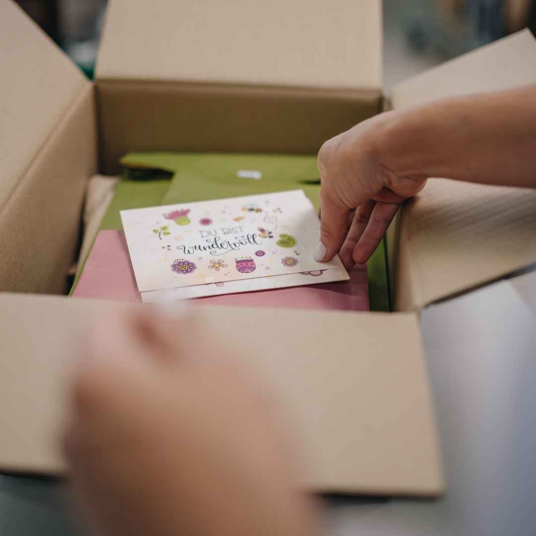 Ein Paket macht sich auf den Weg