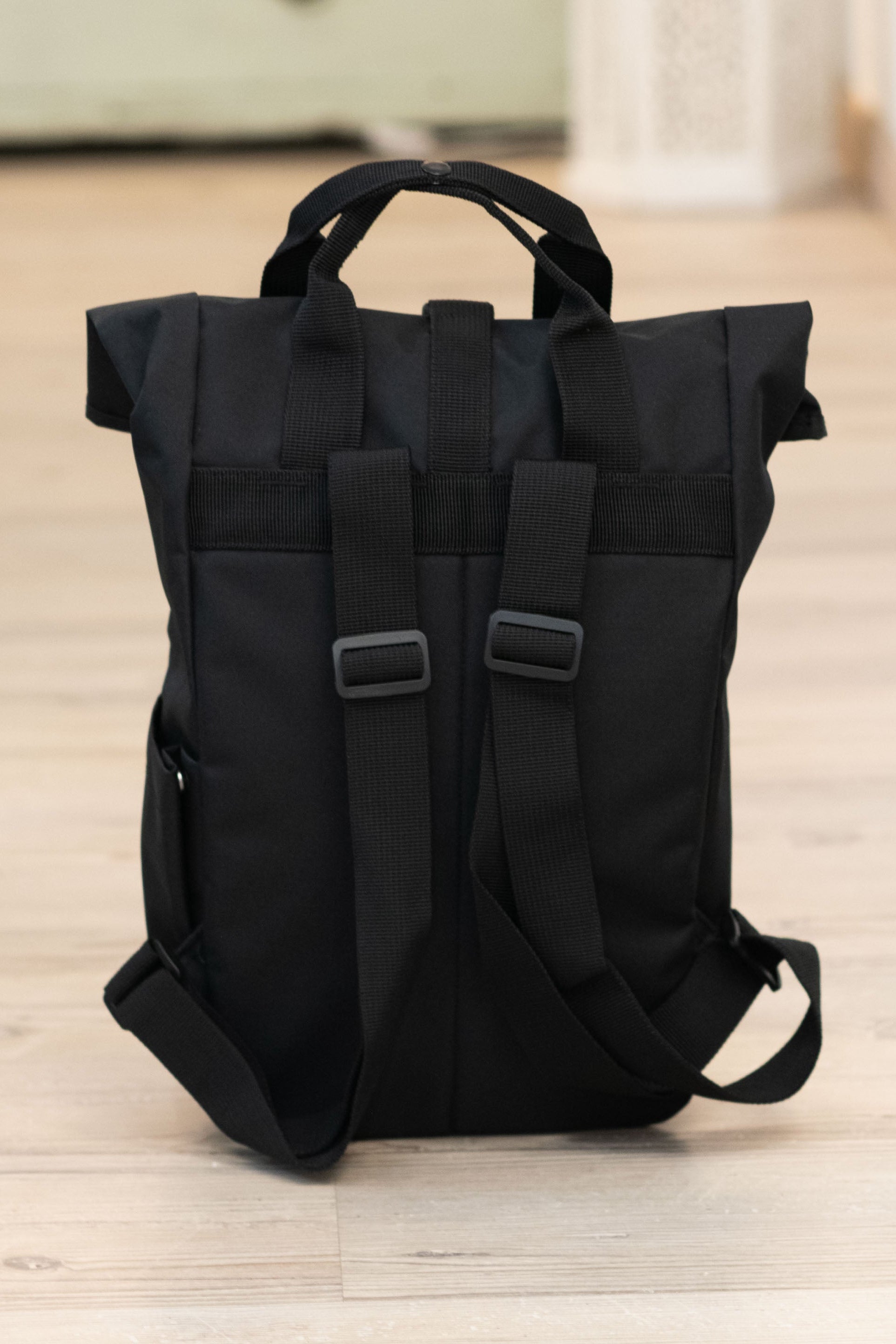 Rucksack klein Black „Bee happy”