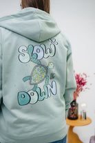 Damen Zipper-Hoodie „Slow down"