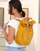 Rucksack klein Mustard „Happy Flowers”